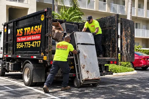 local junk hauling service