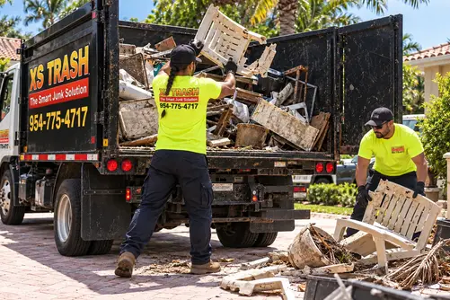 local junk hauling service